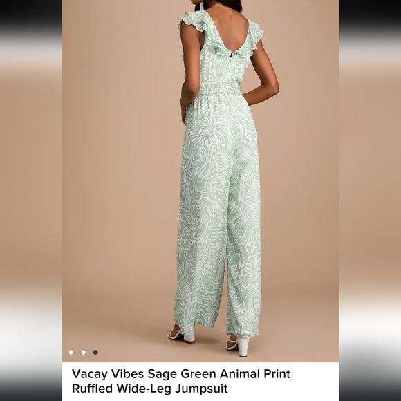 Lulus Vacay Vibes Sage Geen Ruffled Wideleg Jumpsuit SZ.10 NWT - Picture 3 of 11